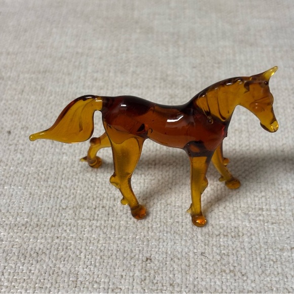 Vintage Small Amber Artisan Glass Horse - Picture 2 of 5